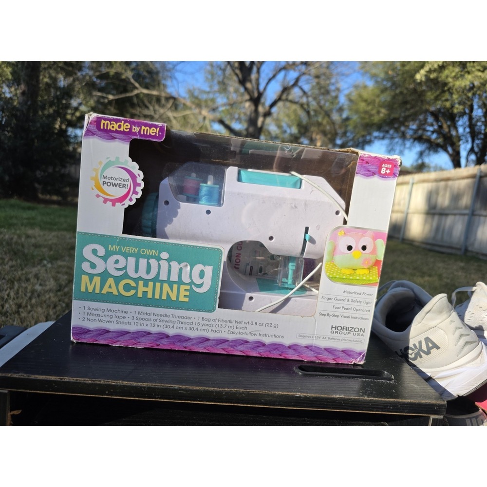 NIB Kids Made By Me My Very Own Sewing Machine Kit Horizon Group Usa Brand New